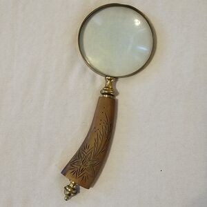 10-inch Carved Floral Light Wood Handheld Magnifying Glass